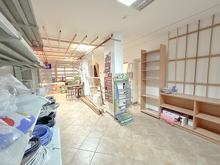 Pronájem komerčního prostoru, 310 m² (16 z 18)
