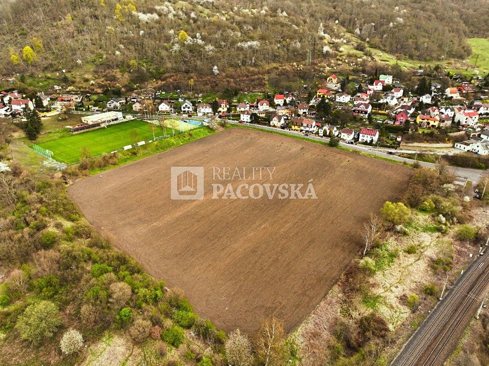 Prodej stavebního pozemku 27255 m²