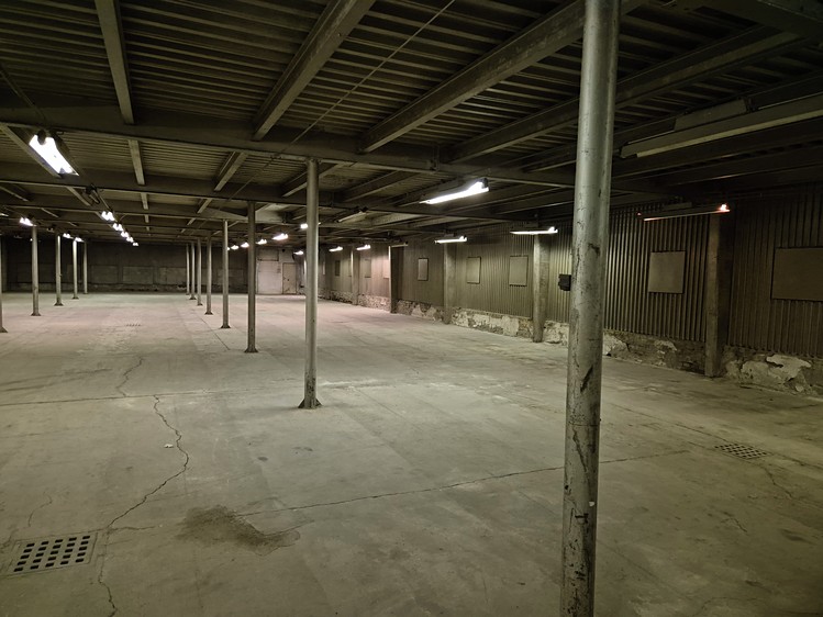 Gewerbefläche zur Miete, 770 m² (1 von 3)