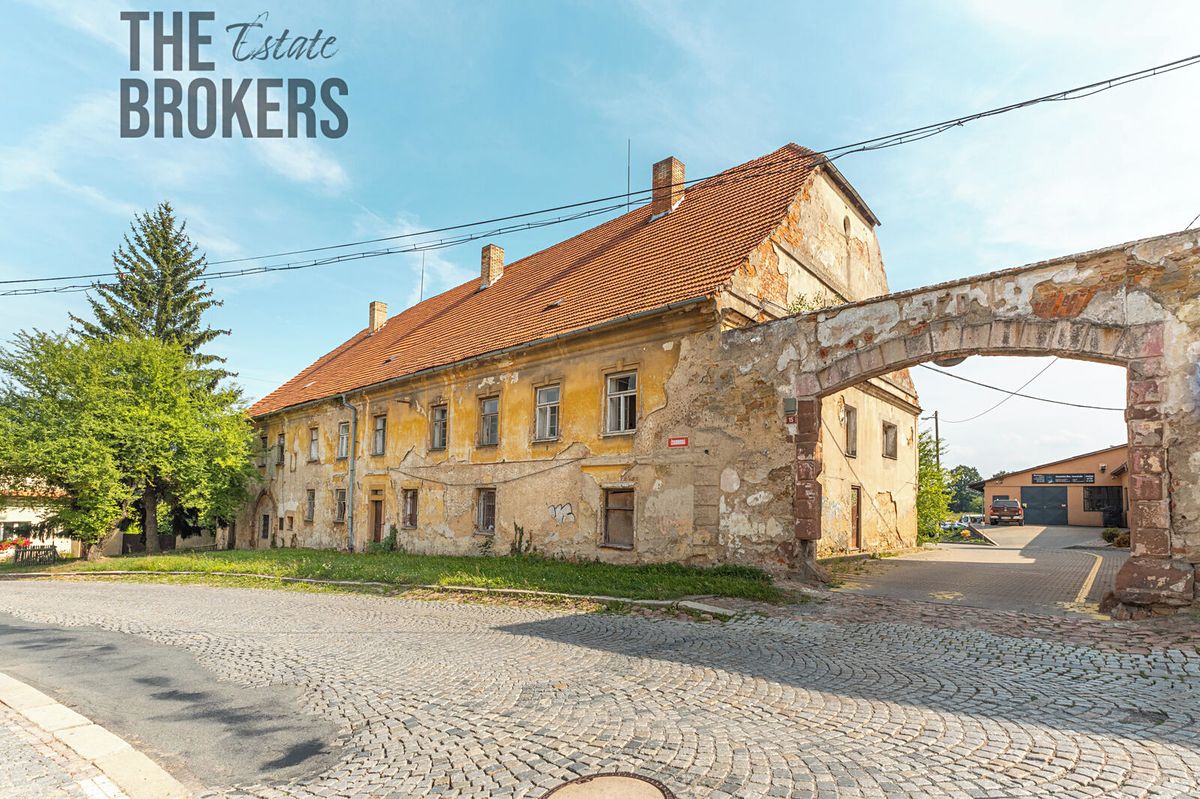Prodej rodinného domu 579 m², pozemek 579 m²