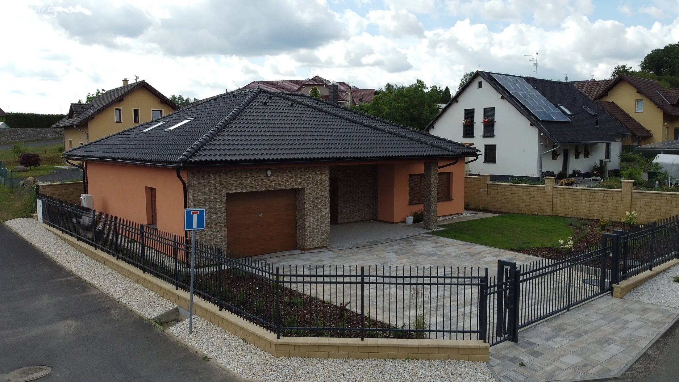 Prodej rodinného domu 250 m², pozemek 587 m²