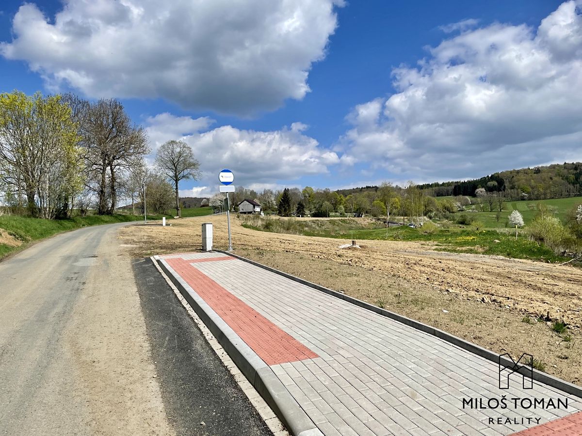 Prodej stavebního pozemku 1565 m² – fotografie 2