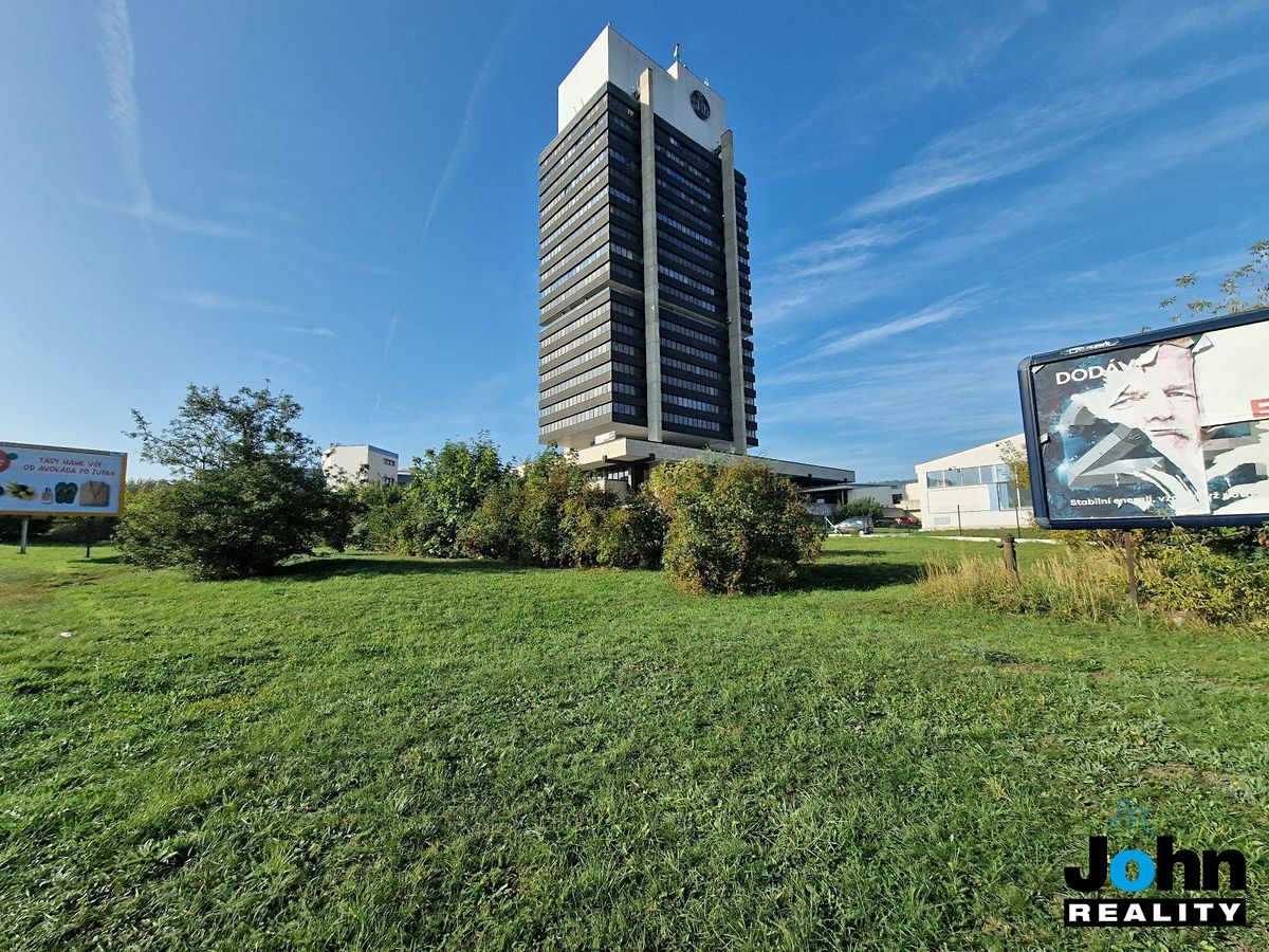 Prodej stavebního pozemku 2485 m² – fotografie 2
