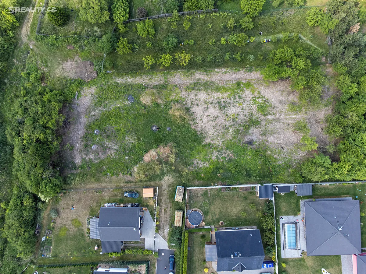 Prodej stavebního pozemku 785 m² – další