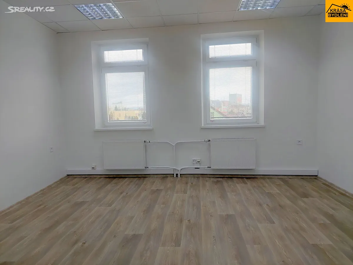 Pronájem kanceláře 75 m² - Widok 2