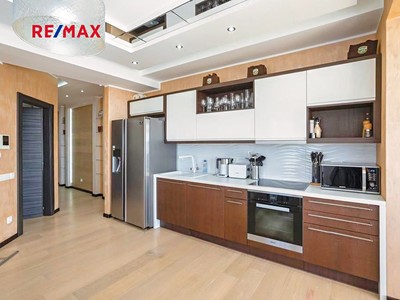Real Estate Image