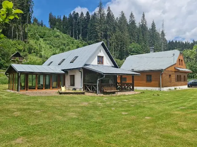 Prodej rodinného domu 276 m², pozemek 3356 m², Bílá – náhled fotky 1