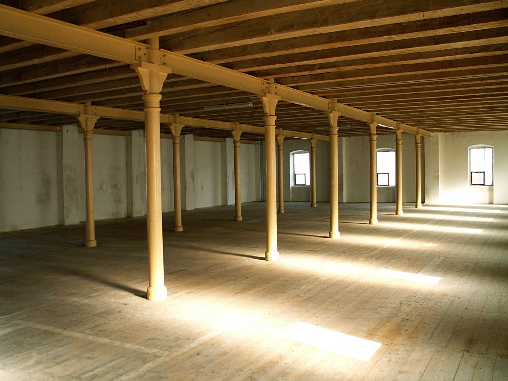 Pronájem skladového prostoru 309 m² – fotografie 2
