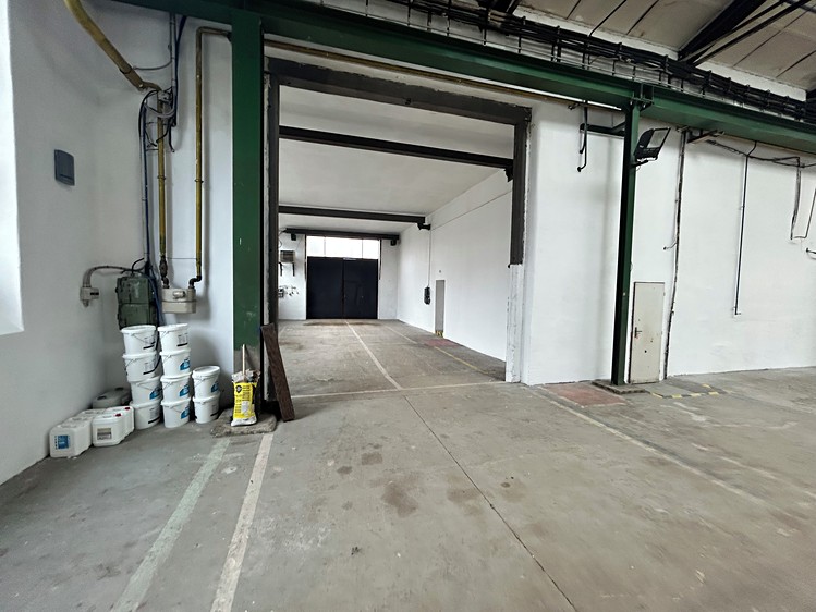 Prodej komerčního prostoru, 10 000 m² (8 z 24)