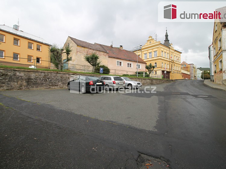 Prodej komerčního prostoru, 1 385 m² (9 z 34)