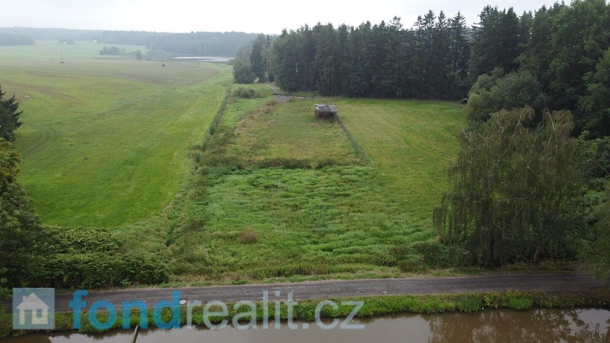 Prodej pozemku 4301 m²