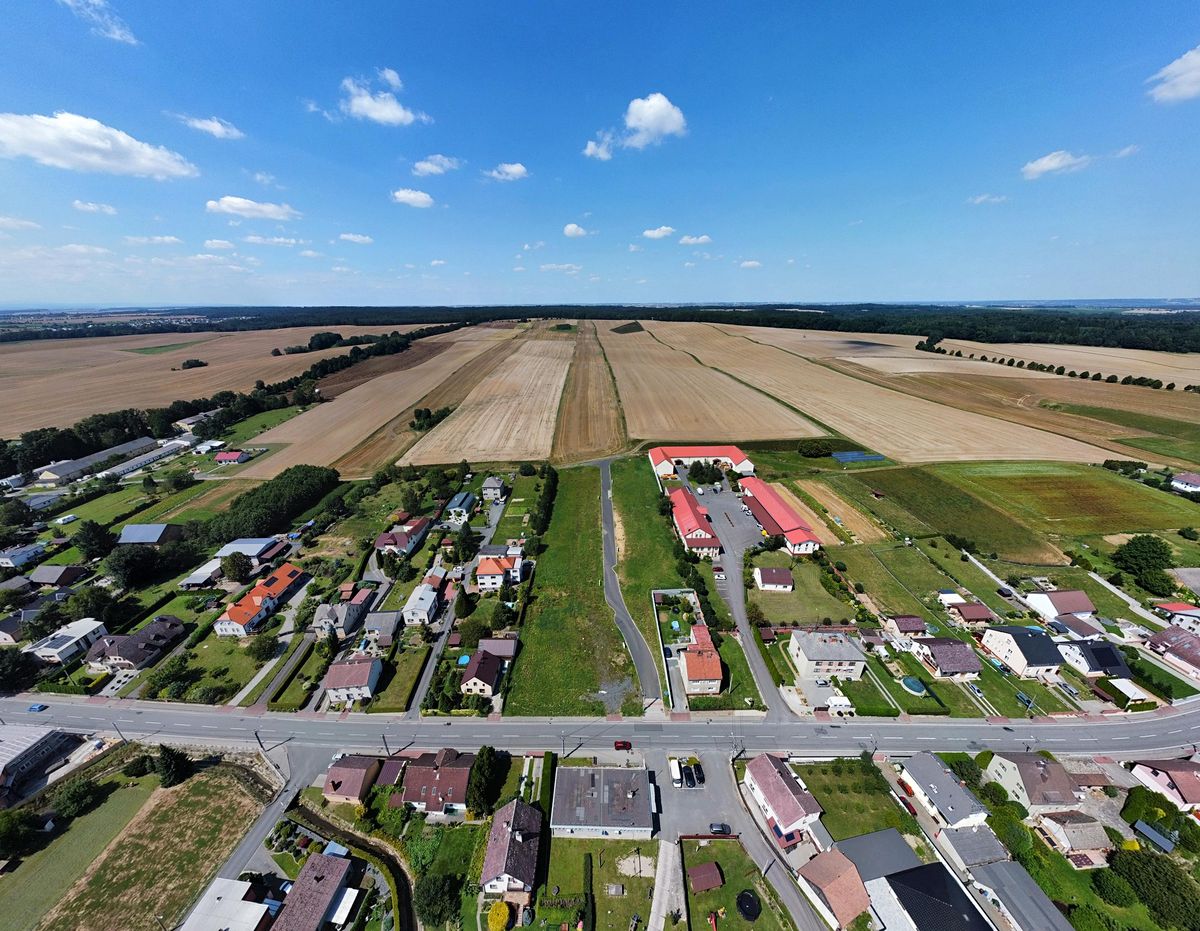 Prodej stavebního pozemku 937 m² – fotografie 3