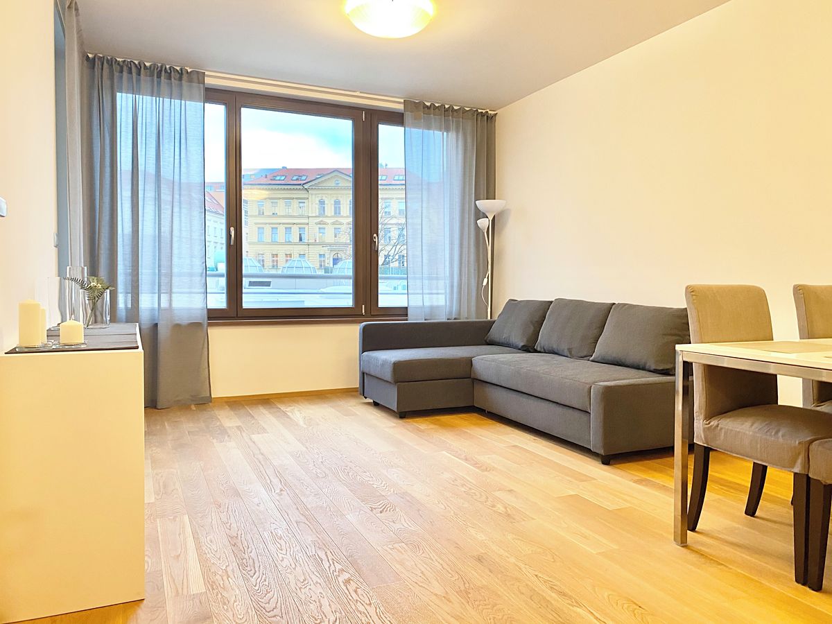 Pronájem bytu 2+kk 50 m² – fotografie 2