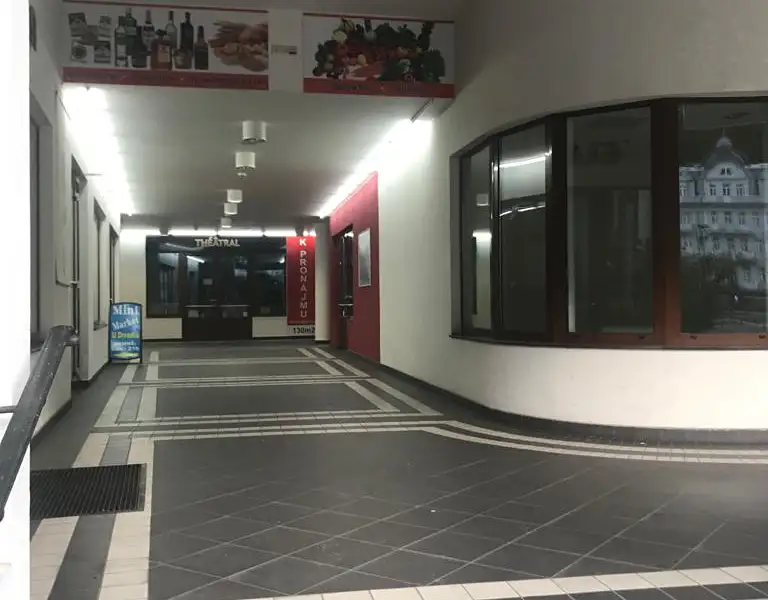 Prodej obchodního prostoru 27 m², Karlovy Vary – náhled fotky 3