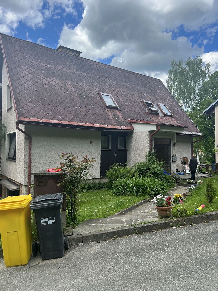 Prodej rodinného domu 200 m², pozemek 595 m² – fotografie 3