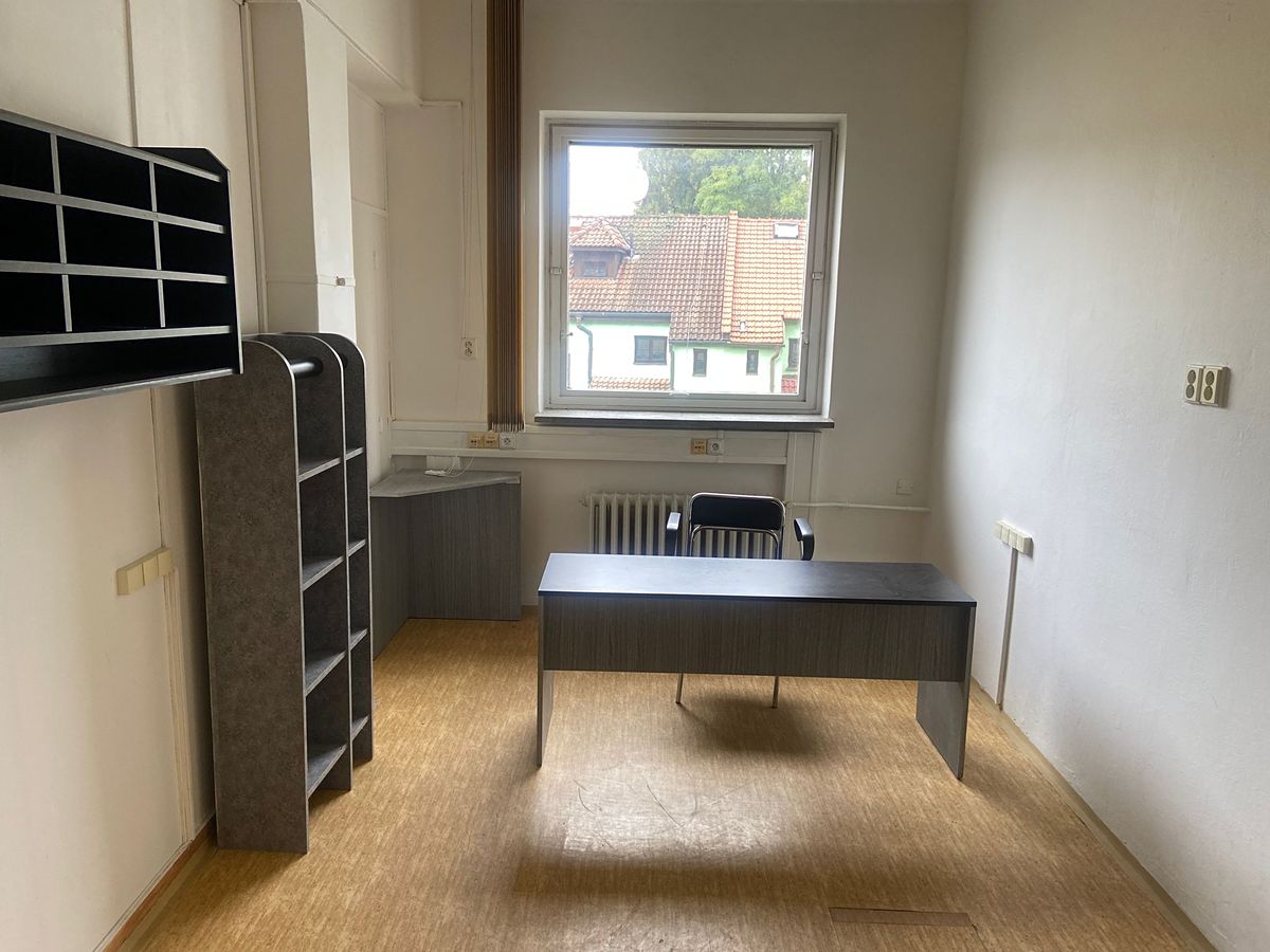 Pronájem kanceláře 20 m² – fotografie 3