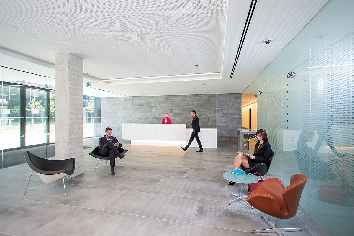 Pronájem kanceláře 1300 m² – fotografie 2