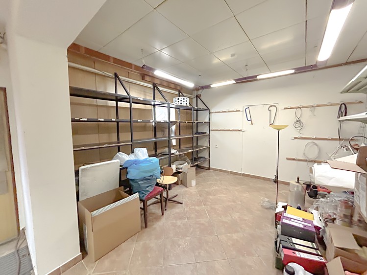 Pronájem komerčního prostoru, 310 m² (18 z 18)