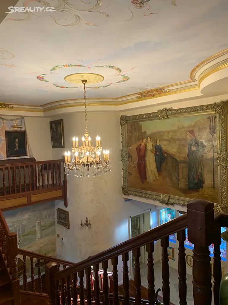 Prodej vily 780 m², pozemek 2515 m²