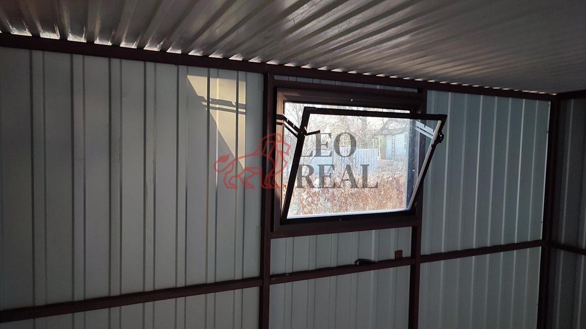 Pronájem garáže 21 m² – fotografie 4