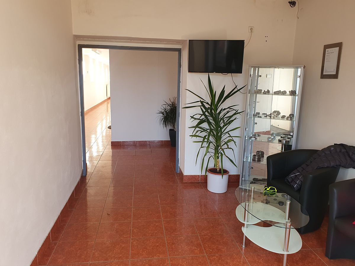 Prodej výrobní haly, prostoru 1796 m² – fotografie 3