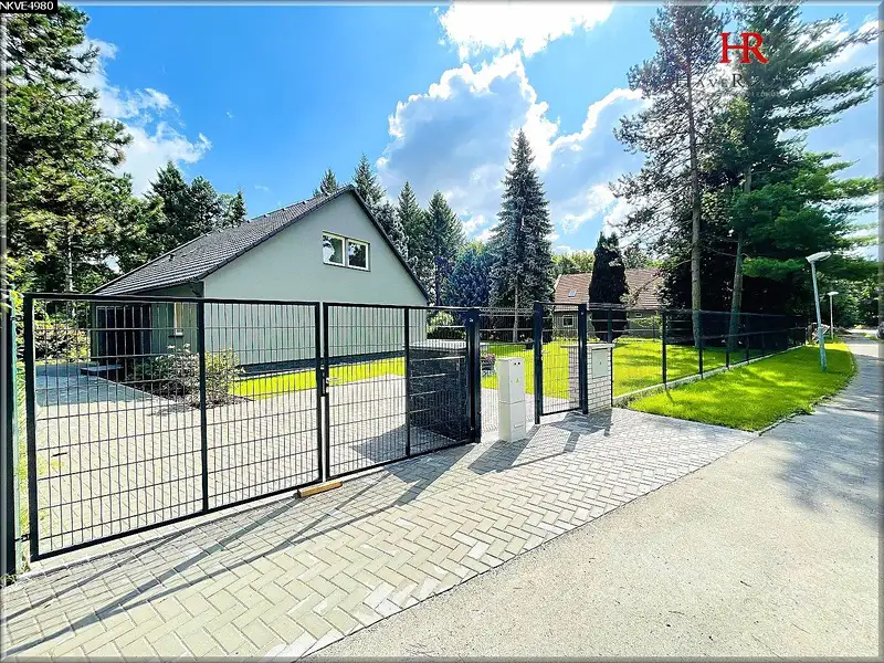 Prodej rodinného domu 185 m², pozemek 655 m², Průhonice – náhled fotky 2