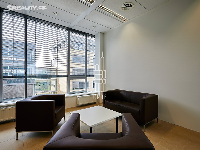 Pronájem kanceláře 516 m² – pohled 3