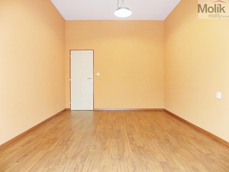 Комерційне приміщення на продаж, 333 м² (13 з 28)
