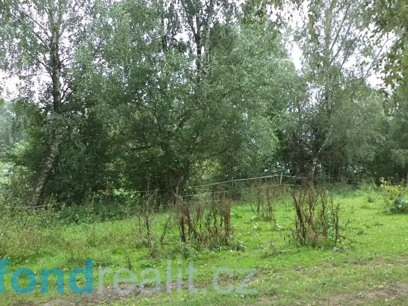 Prodej pozemku 841 m², Studená – náhled fotky 3