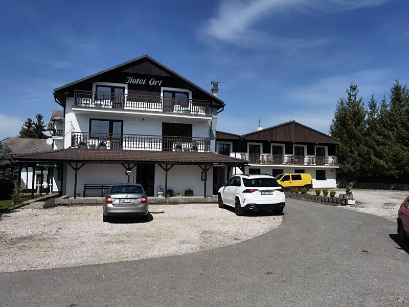 Prodej ubytovacího zařízení 420 m², Libošovice – náhled fotky 2