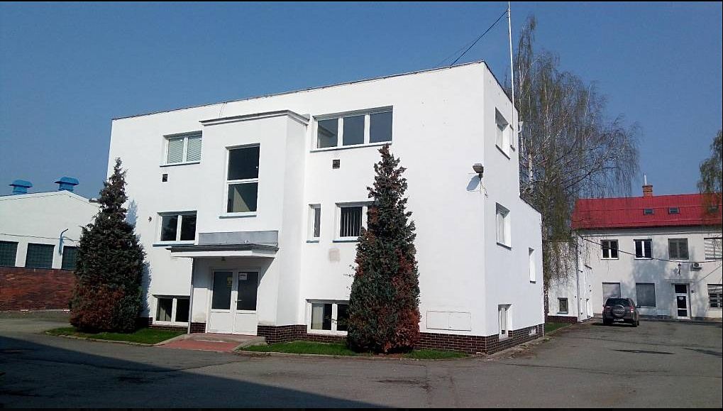 Pronájem kanceláře 652 m² – fotografie 2