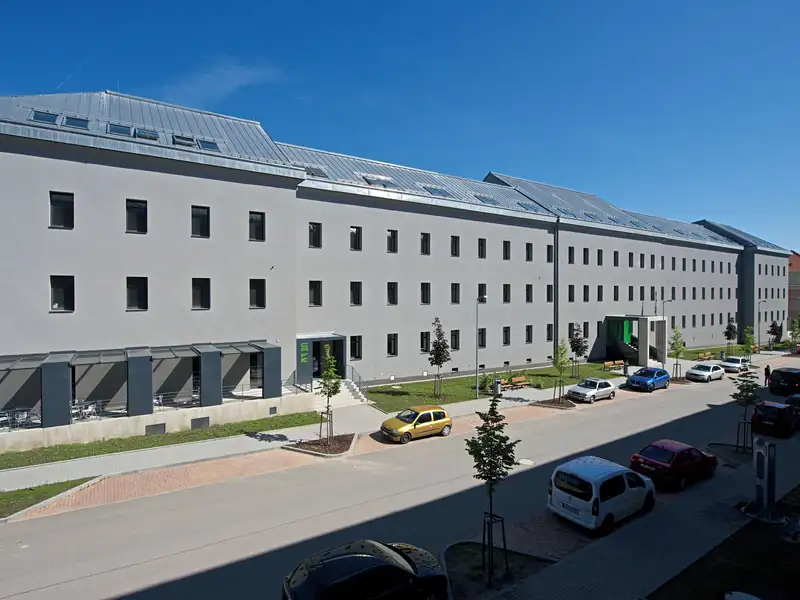 Pronájem komerční nemovitosti 615 m², Písek – náhled fotky 1
