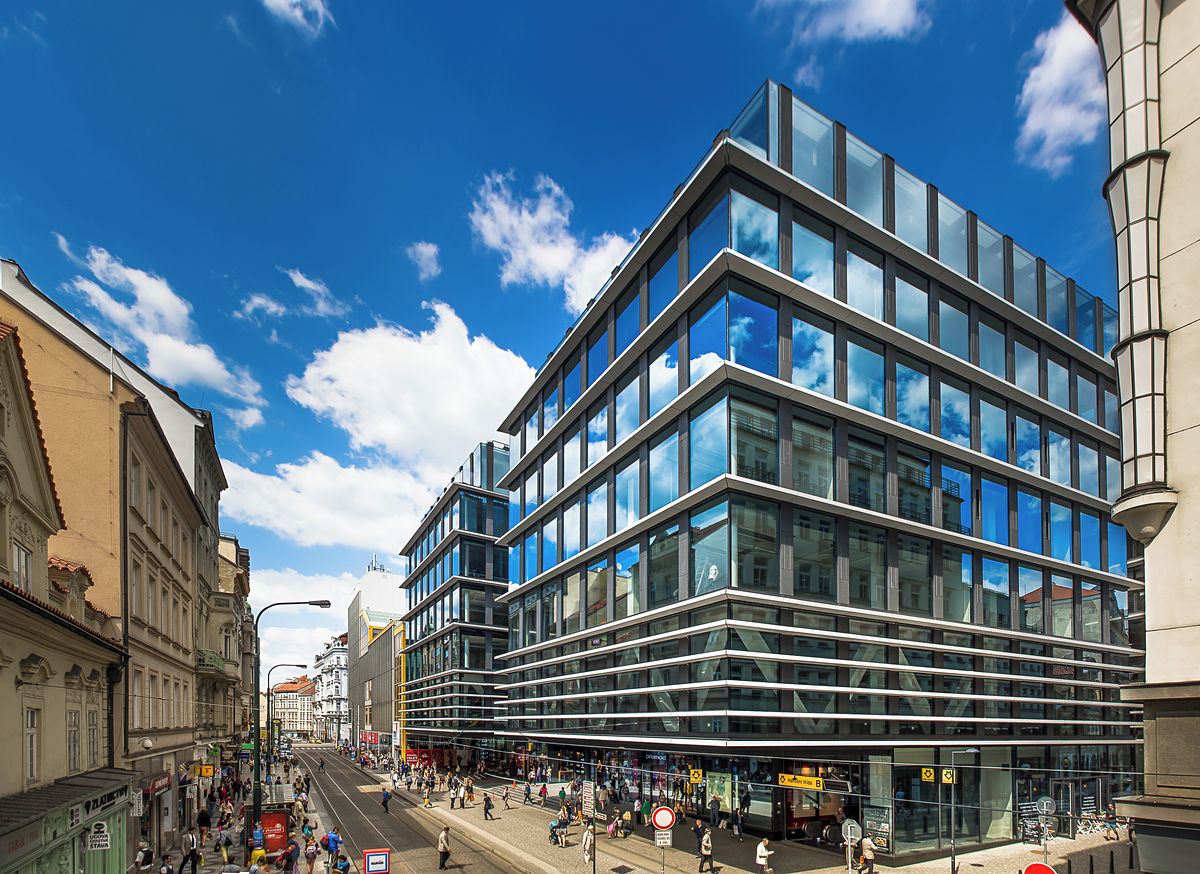Pronájem kanceláře 660 m² – fotografie 2