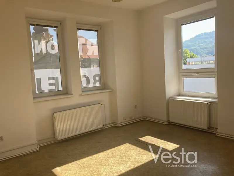 Pronájem kanceláře 175 m², Děčín – náhled fotky 2
