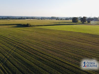 Prodej pole 18878 m²