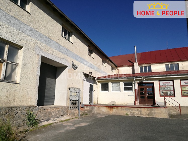 Pronájem komerčního prostoru, 1 877 m² (2 z 8)