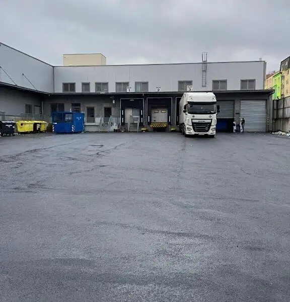 Pronájem obchodního prostoru 515 m², Cheb – náhled fotky 1