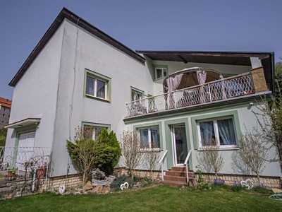 Prodej  vícegeneračního domu 440 m², pozemek 913 m²