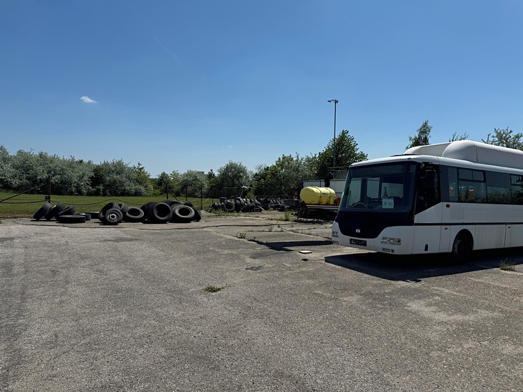 Pronájem pozemku, 4 000 m² (1 z 9)