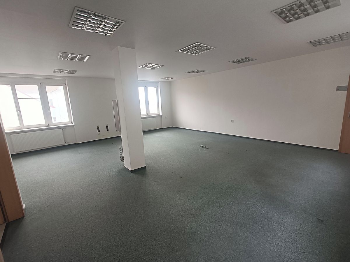 Pronájem kanceláře 56 m²