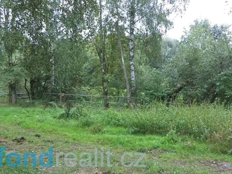 Prodej pozemku 841 m², Studená – náhled fotky 2