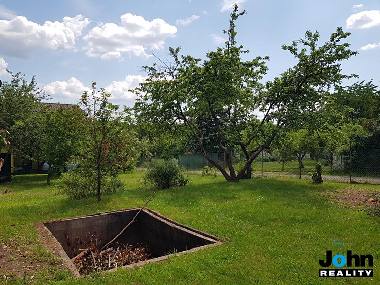 Prodej pozemku, 884 m² (10 z 21)