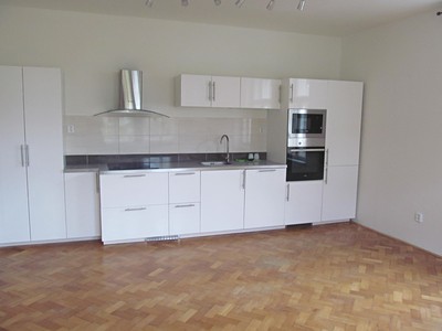 Pronájem bytu 3+kk 80 m²