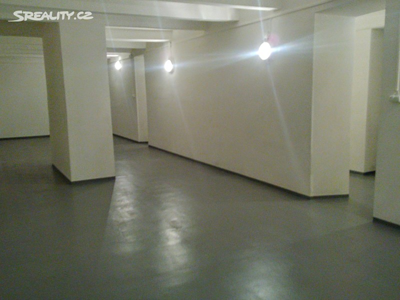 Prodej skladového prostoru 403 m², Praha