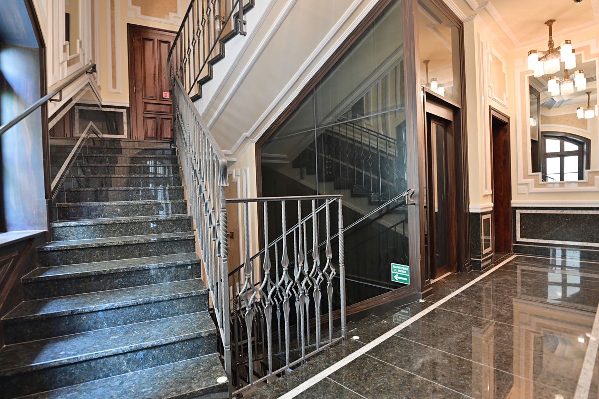Prodej bytu 6 pokojů a více 225 m² – fotografie 4