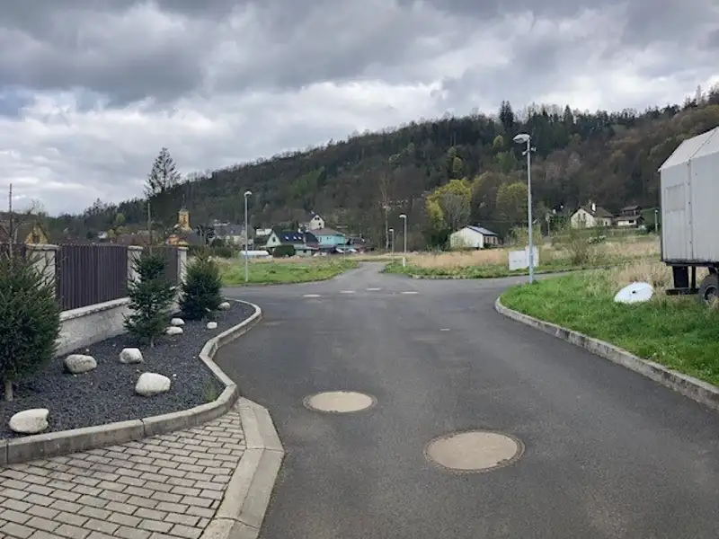 Prodej stavebního pozemku 1200 m², Kyselka – náhled fotky 2