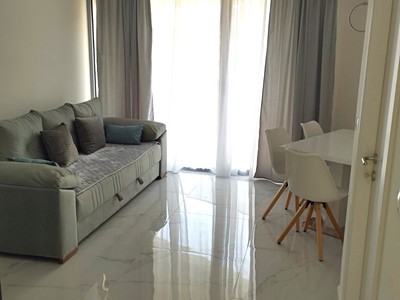 https://d18-a.sdn.cz/d_18/c_img_QR_ME/d6LCBy5.jpeg?fl=res,400,300,3|shr,,20|jpg,90 image
