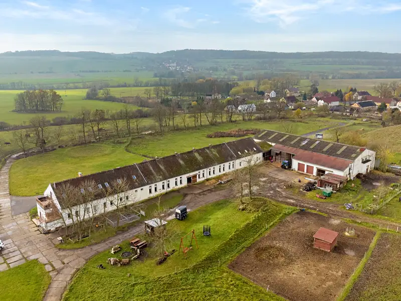 Prodej specifického typu nemovitosti 1241 m², Velké Chvojno – náhled fotky 2