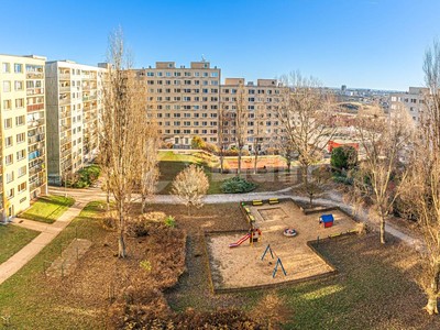 https://d18-a.sdn.cz/d_18/c_img_QR_MK/u9ZjZs.jpeg?fl=res,400,300,3|shr,,20|jpg,90 image