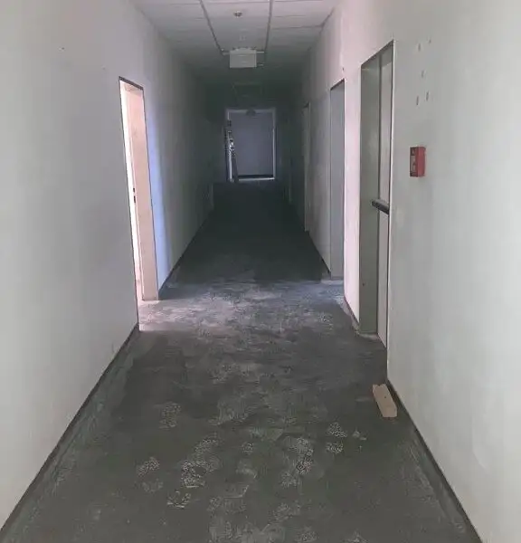 Pronájem obchodního prostoru 515 m², Cheb – náhled fotky 2